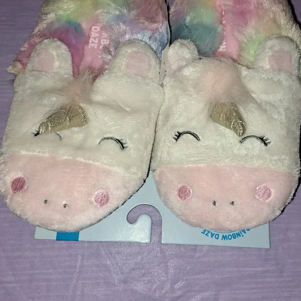 Rainbow Daze Size 2/3 Unicorn Fuzzy Slippers